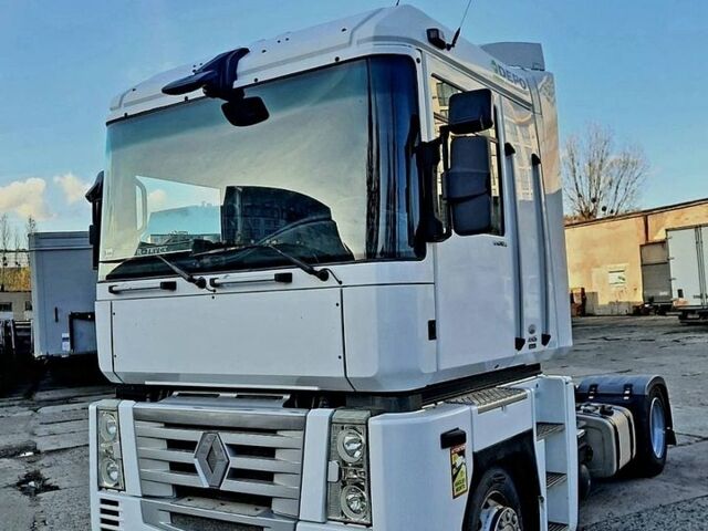 Белый Рено Магнум, объемом двигателя 12.78 л и пробегом 998 тыс. км за 5600 $, фото 1 на Automoto.ua