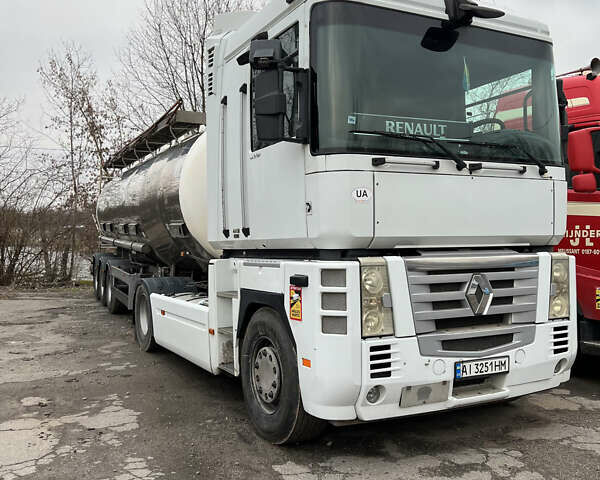 Белый Рено Магнум, объемом двигателя 12.78 л и пробегом 780 тыс. км за 15500 $, фото 1 на Automoto.ua