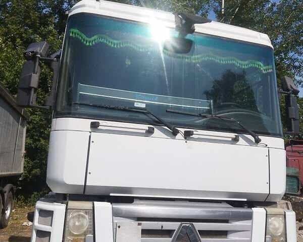 Белый Рено Магнум, объемом двигателя 0 л и пробегом 1 тыс. км за 8900 $, фото 1 на Automoto.ua