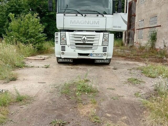 Белый Рено Магнум, объемом двигателя 0 л и пробегом 920 тыс. км за 16000 $, фото 1 на Automoto.ua