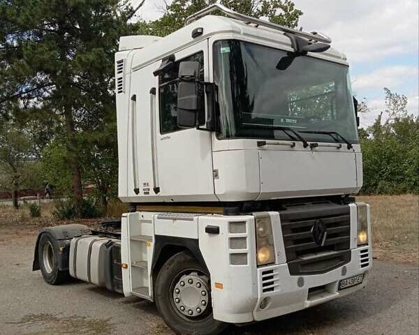 Білий Рено Магнум, об'ємом двигуна 12.78 л та пробігом 962 тис. км за 7900 $, фото 1 на Automoto.ua