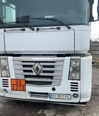 Белый Рено Магнум, объемом двигателя 12.9 л и пробегом 1 тыс. км за 8500 $, фото 1 на Automoto.ua
