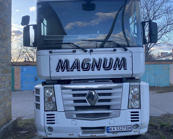 Білий Рено Магнум, об'ємом двигуна 12.78 л та пробігом 870 тис. км за 9500 $, фото 1 на Automoto.ua