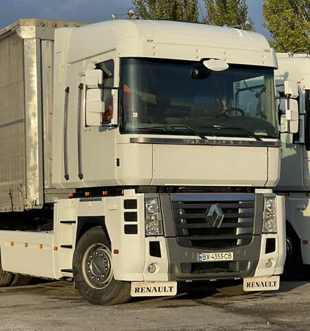 Белый Рено Магнум, объемом двигателя 12.9 л и пробегом 264 тыс. км за 15800 $, фото 1 на Automoto.ua