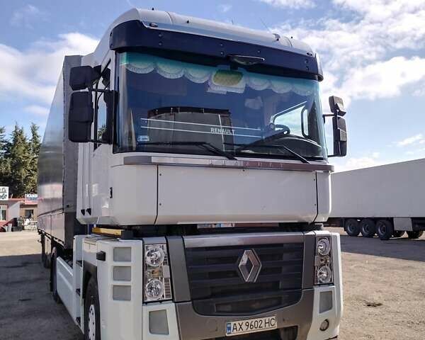 Белый Рено Магнум, объемом двигателя 12.78 л и пробегом 850 тыс. км за 22000 $, фото 1 на Automoto.ua