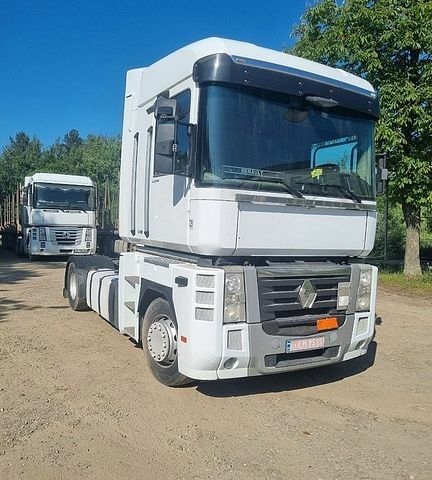 Белый Рено Магнум, объемом двигателя 0 л и пробегом 1 тыс. км за 10999 $, фото 1 на Automoto.ua