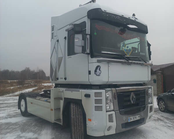 Белый Рено Магнум, объемом двигателя 12 л и пробегом 1 тыс. км за 15200 $, фото 1 на Automoto.ua