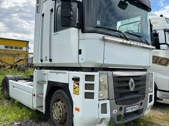 Белый Рено Магнум, объемом двигателя 12.78 л и пробегом 996 тыс. км за 11500 $, фото 1 на Automoto.ua