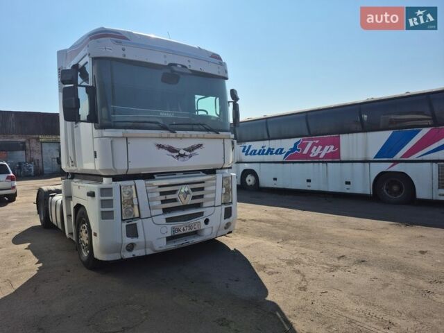 Белый Рено Магнум, объемом двигателя 12.9 л и пробегом 818 тыс. км за 14000 $, фото 1 на Automoto.ua