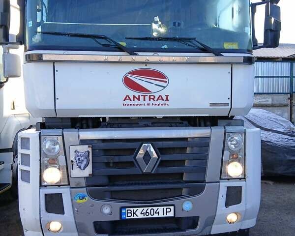 Белый Рено Магнум, объемом двигателя 12.78 л и пробегом 1 тыс. км за 11499 $, фото 1 на Automoto.ua