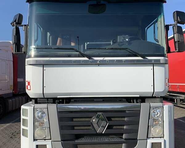 Белый Рено Магнум, объемом двигателя 12.9 л и пробегом 692 тыс. км за 20000 $, фото 1 на Automoto.ua