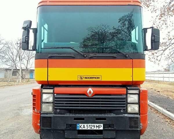 Красный Рено Магнум, объемом двигателя 11.9 л и пробегом 175 тыс. км за 8500 $, фото 1 на Automoto.ua