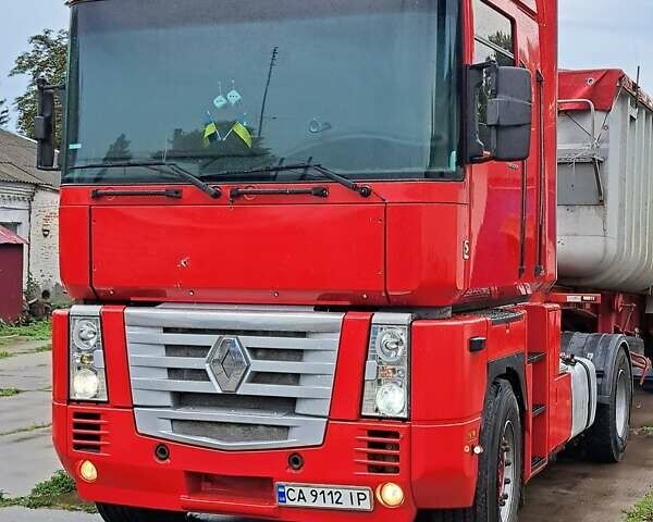 Красный Рено Магнум, объемом двигателя 11.93 л и пробегом 1000 тыс. км за 7100 $, фото 1 на Automoto.ua