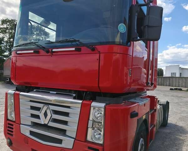 Красный Рено Магнум, объемом двигателя 12.8 л и пробегом 100 тыс. км за 9750 $, фото 1 на Automoto.ua