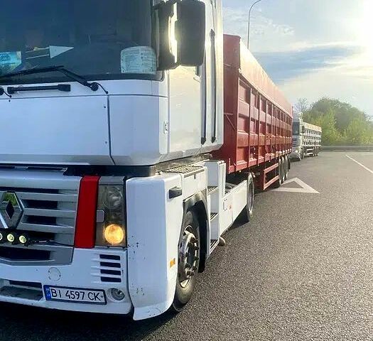 Рено Магнум, объемом двигателя 12 л и пробегом 0 тыс. км за 12000 $, фото 1 на Automoto.ua