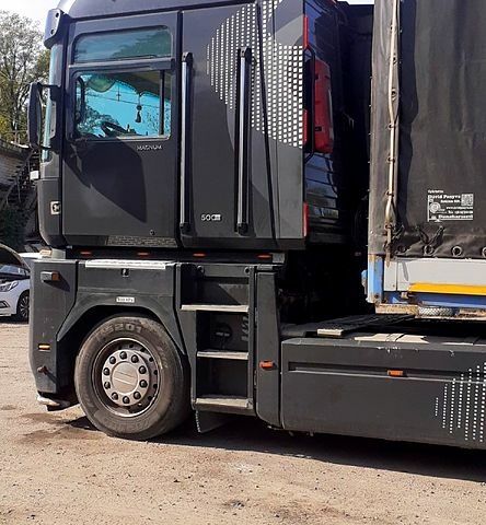 Рено Магнум, объемом двигателя 15 л и пробегом 1000 тыс. км за 17000 $, фото 1 на Automoto.ua