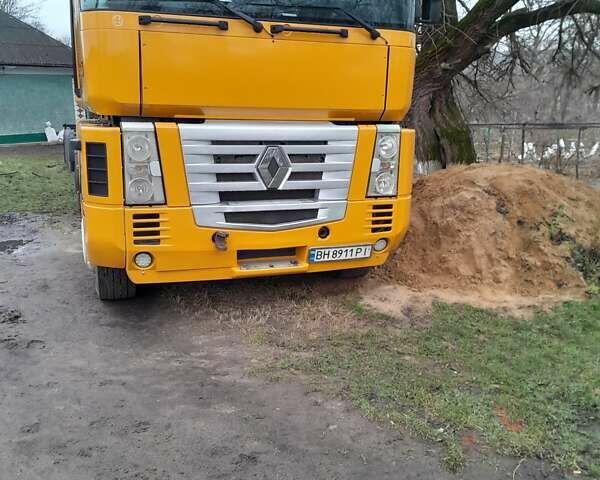 Желтый Рено Магнум, объемом двигателя 0 л и пробегом 1000 тыс. км за 10400 $, фото 1 на Automoto.ua
