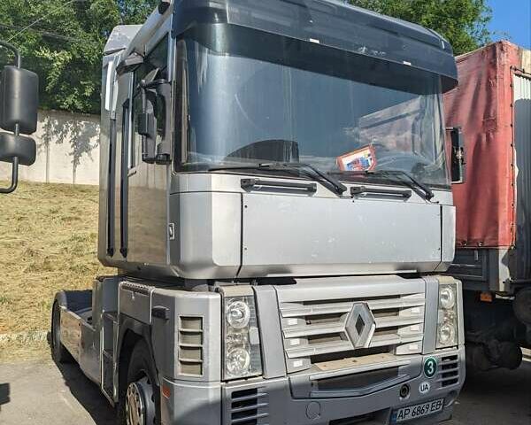 Серый Рено Магнум, объемом двигателя 11.93 л и пробегом 900 тыс. км за 7900 $, фото 1 на Automoto.ua