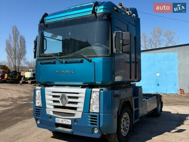 Синий Рено Магнум, объемом двигателя 12 л и пробегом 2 тыс. км за 6000 $, фото 1 на Automoto.ua