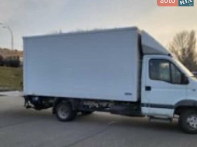 Білий Рено Mascott, об'ємом двигуна 3.2 л та пробігом 350 тис. км за 16000 $, фото 1 на Automoto.ua