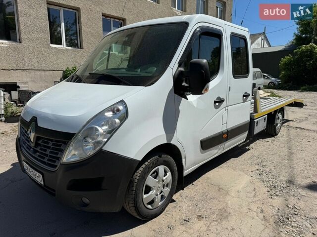 Белый Рено Мастер, объемом двигателя 2.3 л и пробегом 488 тыс. км за 17900 $, фото 1 на Automoto.ua