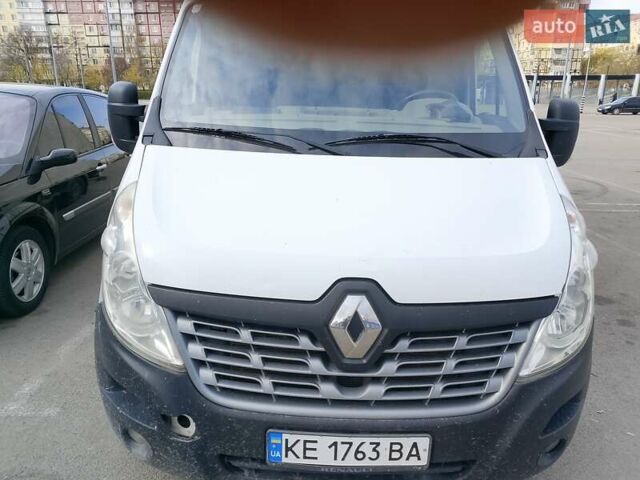 Белый Рено Мастер, объемом двигателя 2.3 л и пробегом 330 тыс. км за 13500 $, фото 1 на Automoto.ua