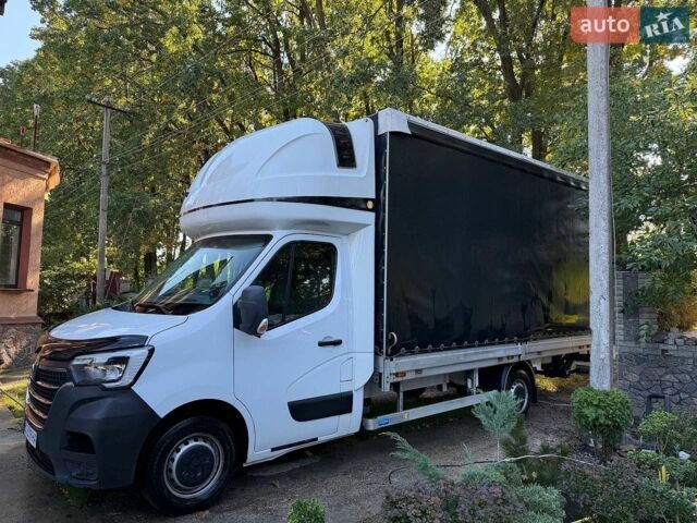 Белый Рено Мастер, объемом двигателя 2.3 л и пробегом 230 тыс. км за 23200 $, фото 1 на Automoto.ua