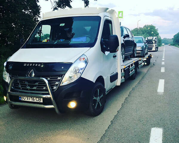 Белый Рено Мастер, объемом двигателя 2.3 л и пробегом 335 тыс. км за 17850 $, фото 1 на Automoto.ua