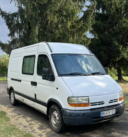Белый Рено Мастер, объемом двигателя 2.5 л и пробегом 350 тыс. км за 4800 $, фото 1 на Automoto.ua