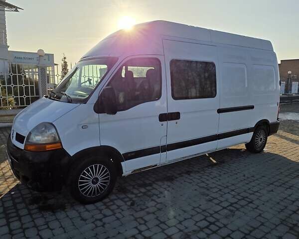 Белый Рено Мастер, объемом двигателя 2.5 л и пробегом 254 тыс. км за 7400 $, фото 1 на Automoto.ua