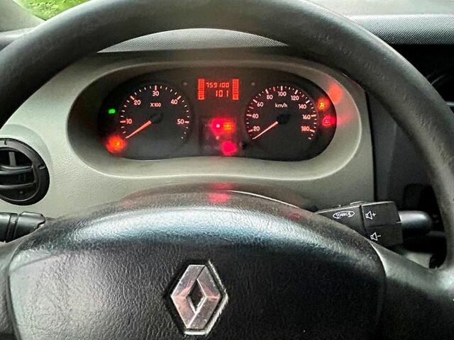 Білий Рено Мастєр, об'ємом двигуна 2.8 л та пробігом 759 тис. км за 4900 $, фото 1 на Automoto.ua