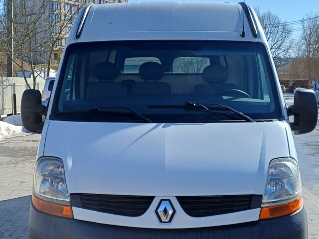 Белый Рено Мастер, объемом двигателя 2.5 л и пробегом 430 тыс. км за 7800 $, фото 1 на Automoto.ua