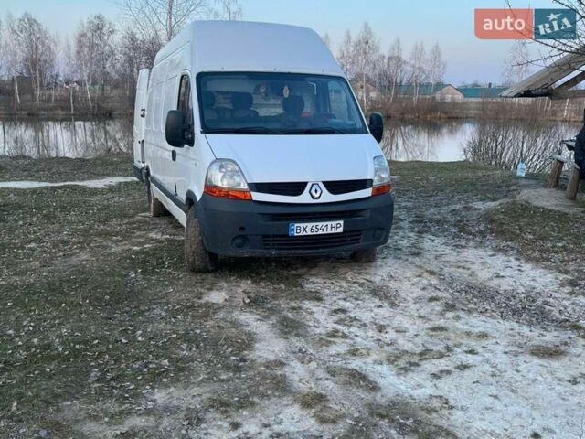 Белый Рено Мастер, объемом двигателя 2.5 л и пробегом 401 тыс. км за 3800 $, фото 1 на Automoto.ua