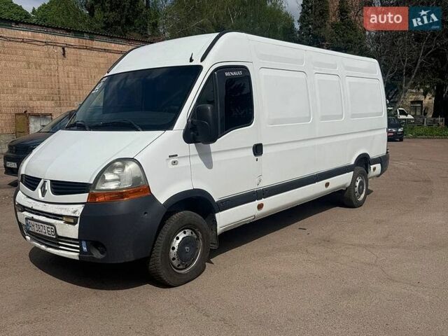 Белый Рено Мастер, объемом двигателя 2.46 л и пробегом 811 тыс. км за 7400 $, фото 1 на Automoto.ua