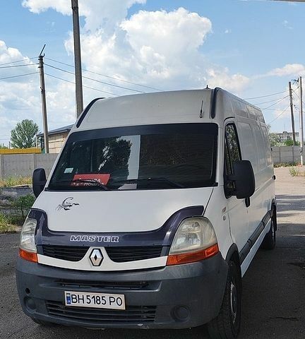 Білий Рено Мастєр, об'ємом двигуна 2.5 л та пробігом 330 тис. км за 6900 $, фото 1 на Automoto.ua