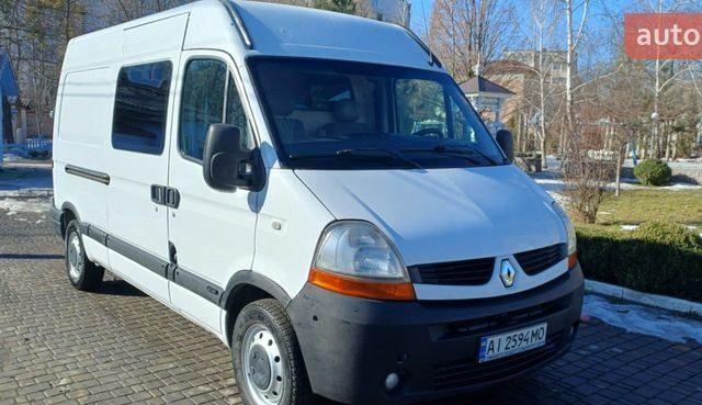 Белый Рено Мастер, объемом двигателя 2.46 л и пробегом 430 тыс. км за 7800 $, фото 1 на Automoto.ua