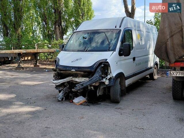 Белый Рено Мастер, объемом двигателя 2.46 л и пробегом 430 тыс. км за 3000 $, фото 1 на Automoto.ua