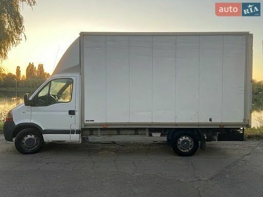 Белый Рено Мастер, объемом двигателя 2.46 л и пробегом 525 тыс. км за 8800 $, фото 1 на Automoto.ua