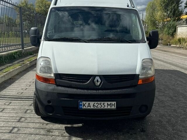 Белый Рено Мастер, объемом двигателя 2.46 л и пробегом 380 тыс. км за 9500 $, фото 1 на Automoto.ua