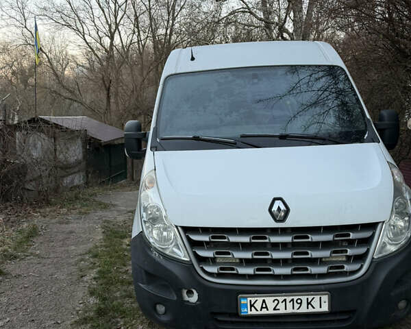 Белый Рено Мастер, объемом двигателя 2.3 л и пробегом 385 тыс. км за 9999 $, фото 1 на Automoto.ua