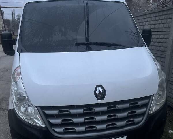 Белый Рено Мастер, объемом двигателя 2.3 л и пробегом 340 тыс. км за 11000 $, фото 1 на Automoto.ua