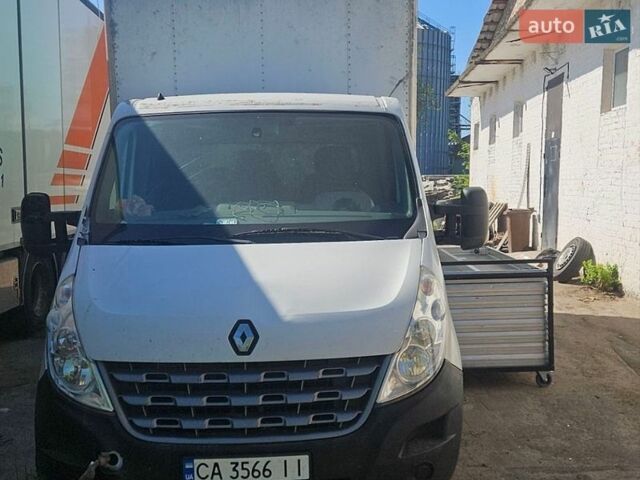 Белый Рено Мастер, объемом двигателя 2.3 л и пробегом 650 тыс. км за 8000 $, фото 1 на Automoto.ua