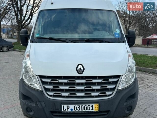 Белый Рено Мастер, объемом двигателя 2.3 л и пробегом 236 тыс. км за 14700 $, фото 1 на Automoto.ua