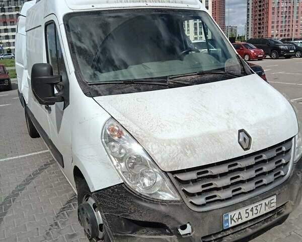 Белый Рено Мастер, объемом двигателя 2.3 л и пробегом 332 тыс. км за 7800 $, фото 1 на Automoto.ua