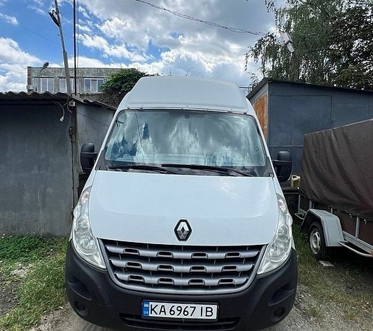 Белый Рено Мастер, объемом двигателя 2.3 л и пробегом 446 тыс. км за 11500 $, фото 1 на Automoto.ua