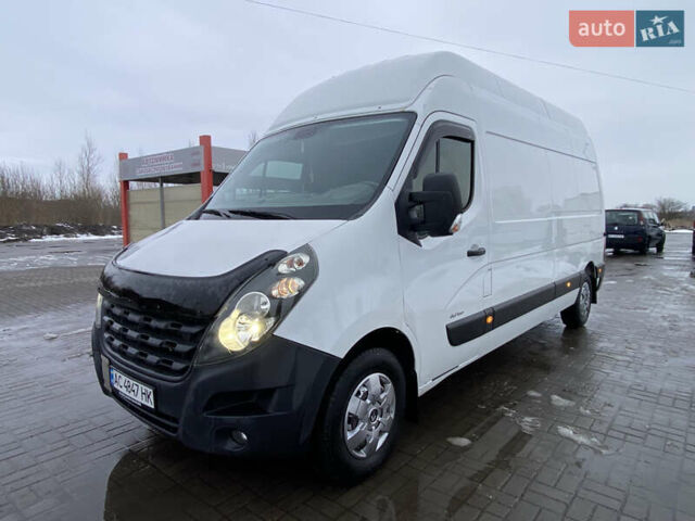 Белый Рено Мастер, объемом двигателя 2.3 л и пробегом 590 тыс. км за 12999 $, фото 1 на Automoto.ua