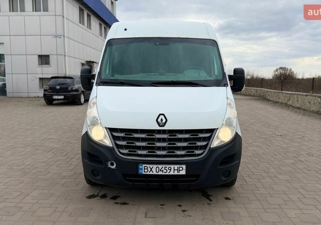 Белый Рено Мастер, объемом двигателя 2.3 л и пробегом 549 тыс. км за 9300 $, фото 1 на Automoto.ua
