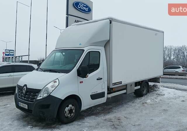Белый Рено Мастер, объемом двигателя 2.3 л и пробегом 300 тыс. км за 20999 $, фото 1 на Automoto.ua