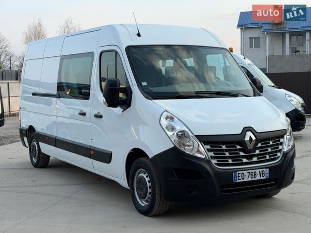 Белый Рено Мастер, объемом двигателя 0 л и пробегом 241 тыс. км за 22550 $, фото 1 на Automoto.ua