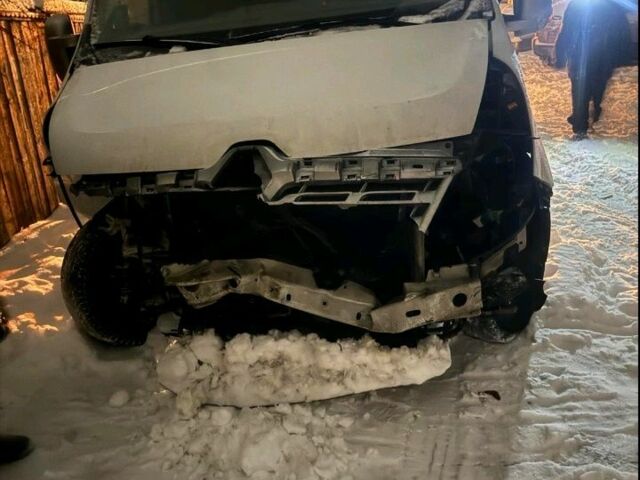 Білий Рено Мастєр, об'ємом двигуна 0 л та пробігом 200 тис. км за 5000 $, фото 1 на Automoto.ua